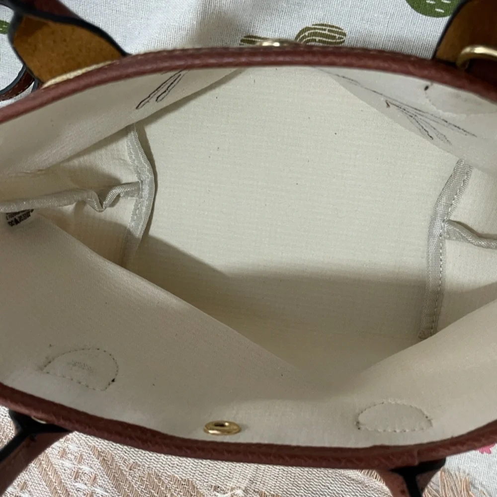 Longchamp Cream Woven Tote with Brown Horse Motif - Picture 10 of 11